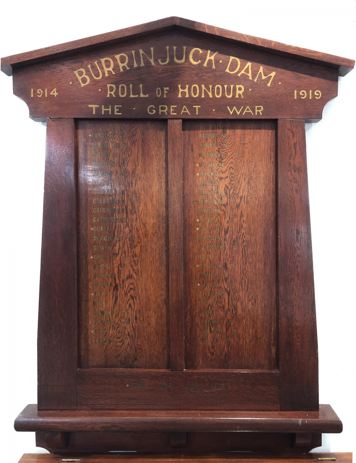 Photograph of Burrinjuck Dam Great War Roll of Honour  war memorial