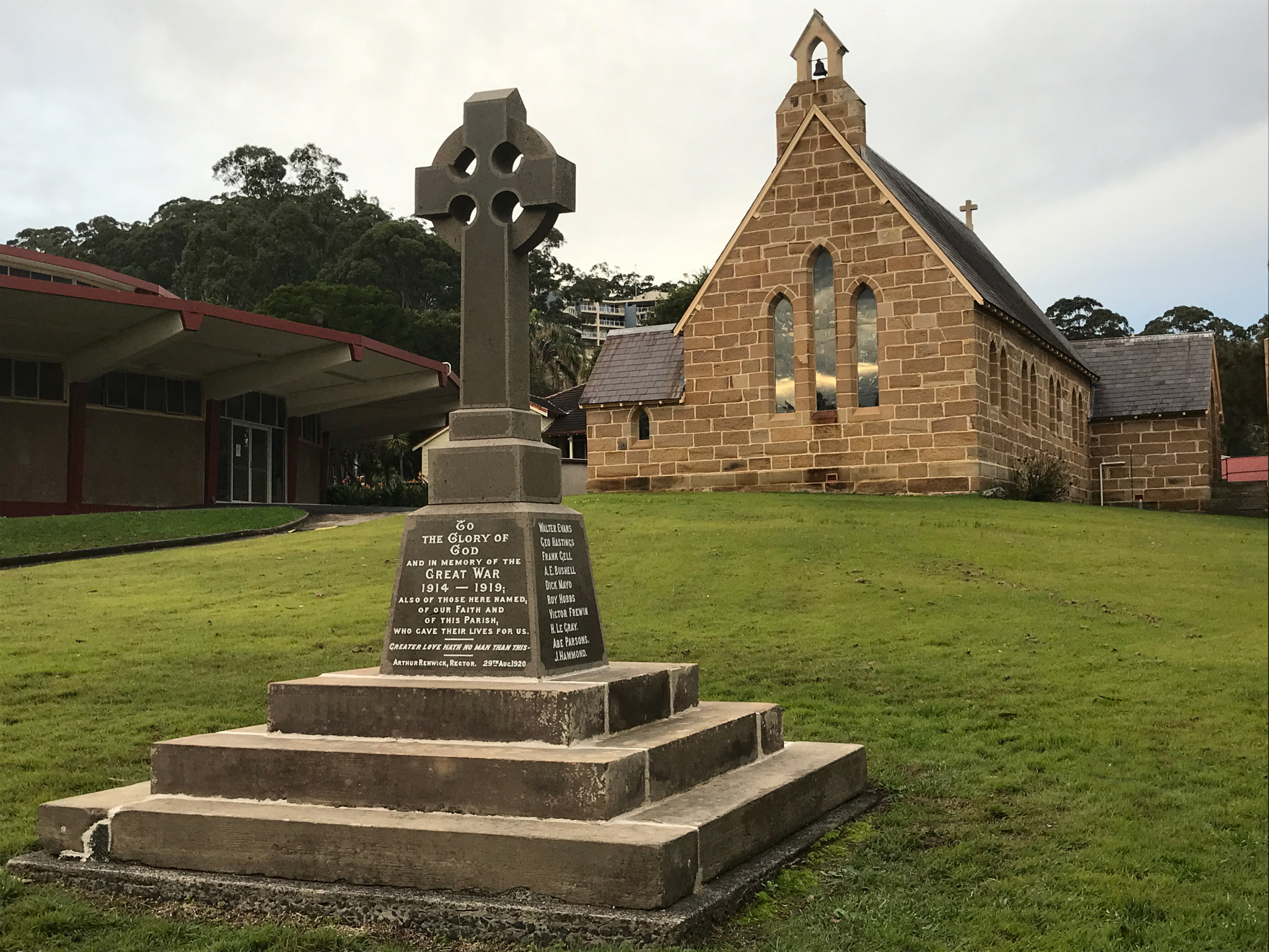 Photograph of Christ Church War Memorial, Gosford war memorial