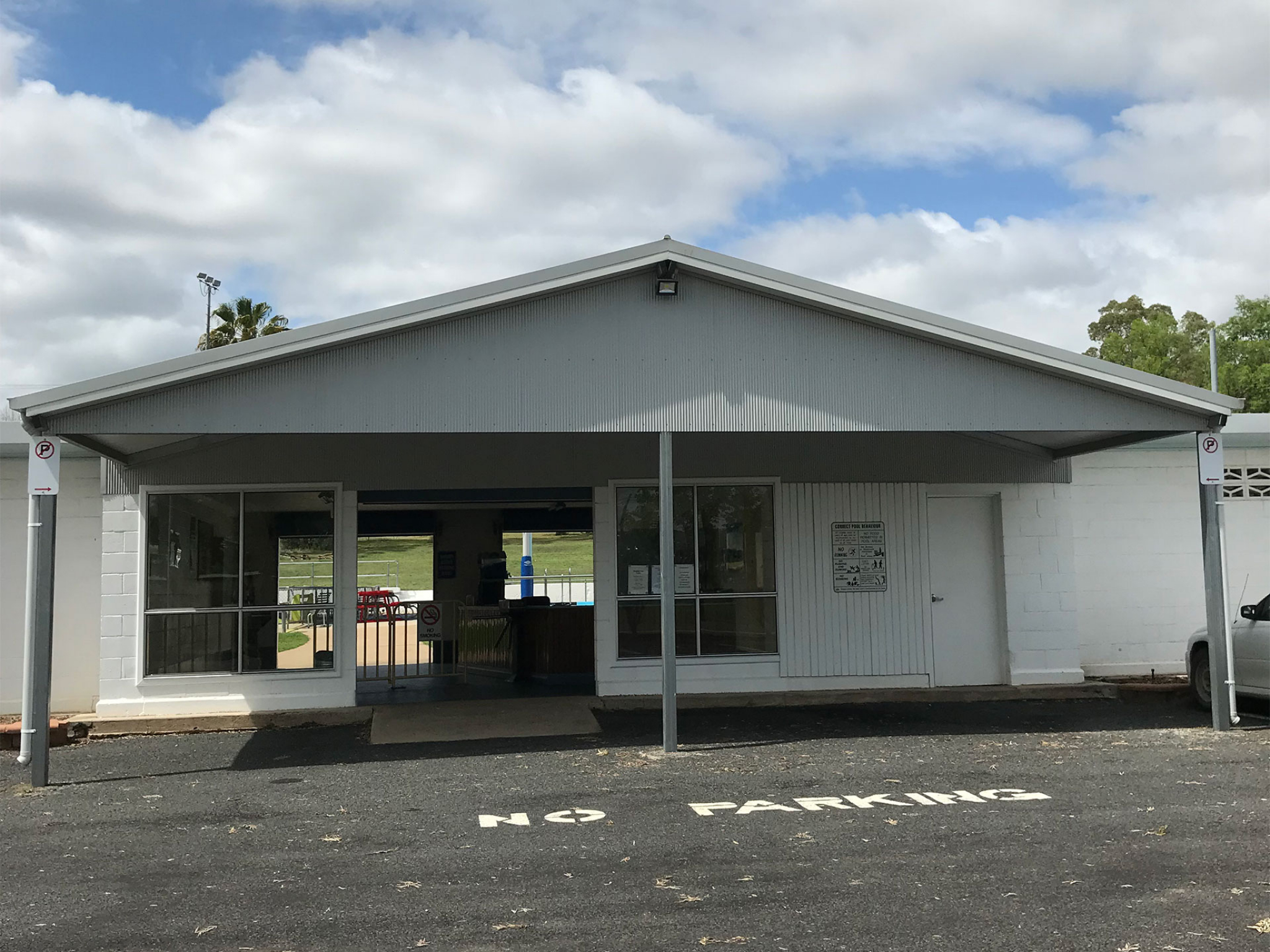 Photograph of Warialda War Memorial Olympic Pool war memorial