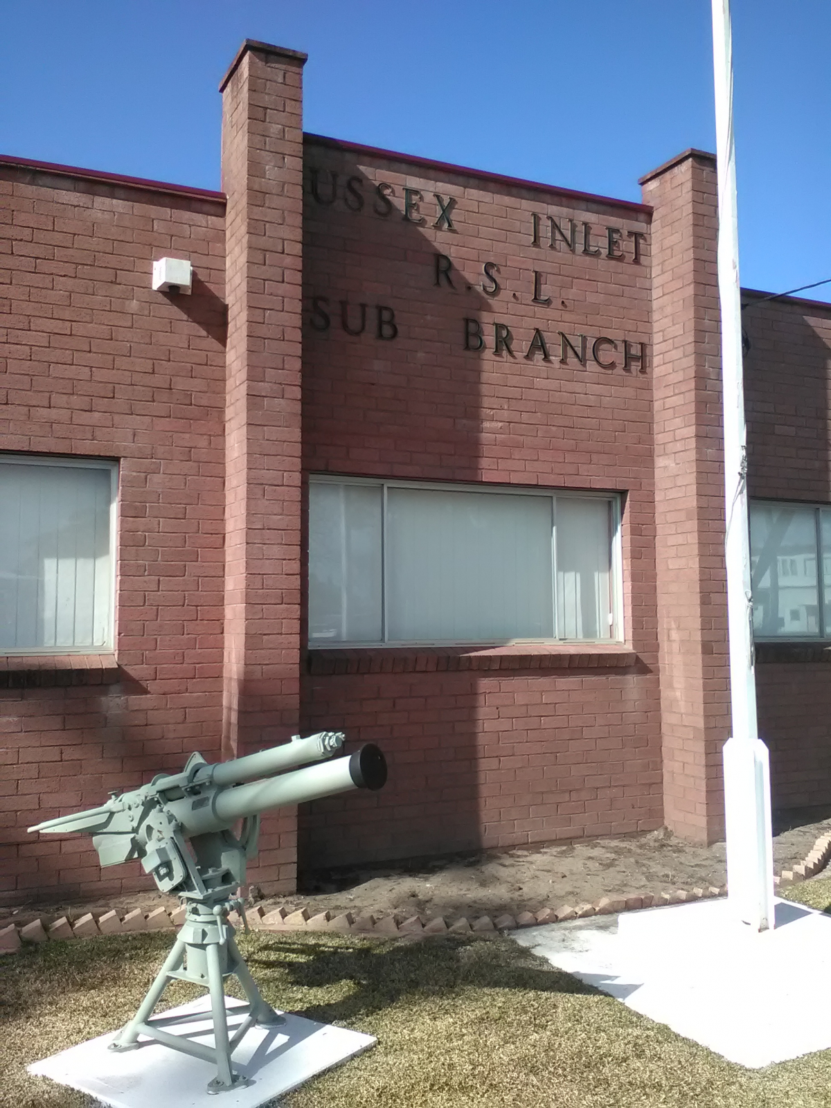 Photograph of Sussex Inlet RSL War Memorial Hall  war memorial