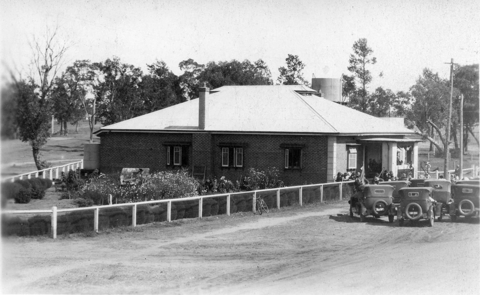 Gilgandra War Memorial Literary Institute circa 1930s.