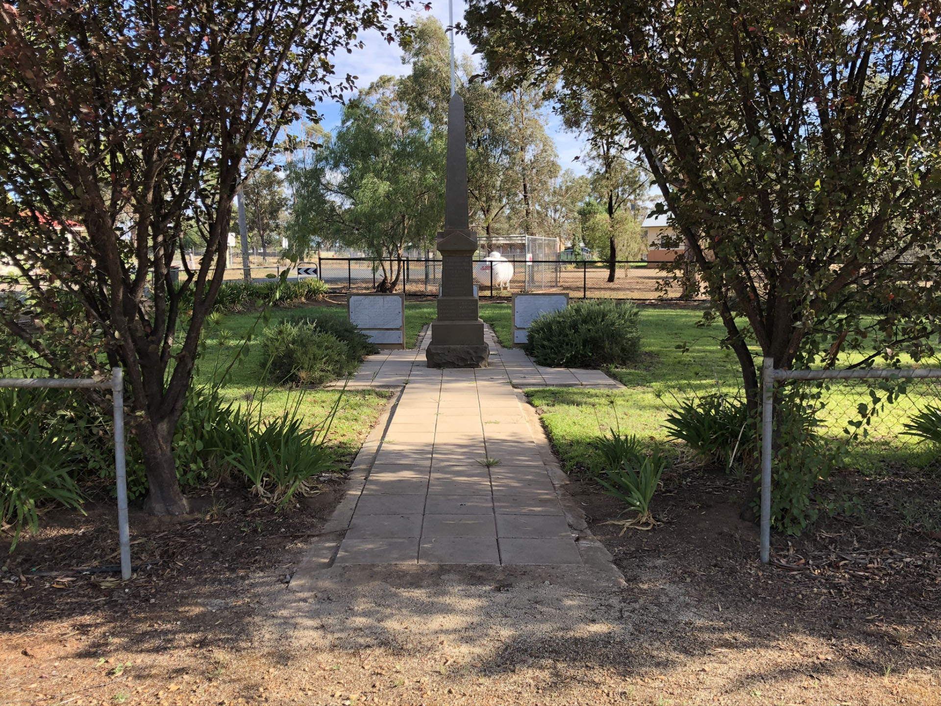 Illabo First World War Memorial and Roll of Honor, from gardens entrance