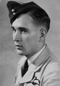 A portrait of John in his uniform. He wore the Royal Air Force uniform with a ‘Rhodesia’ patch on his shoulder.