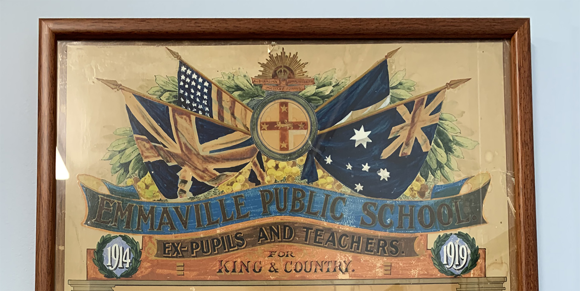 Emmaville Public School First World War Honour Roll, close up of decoration