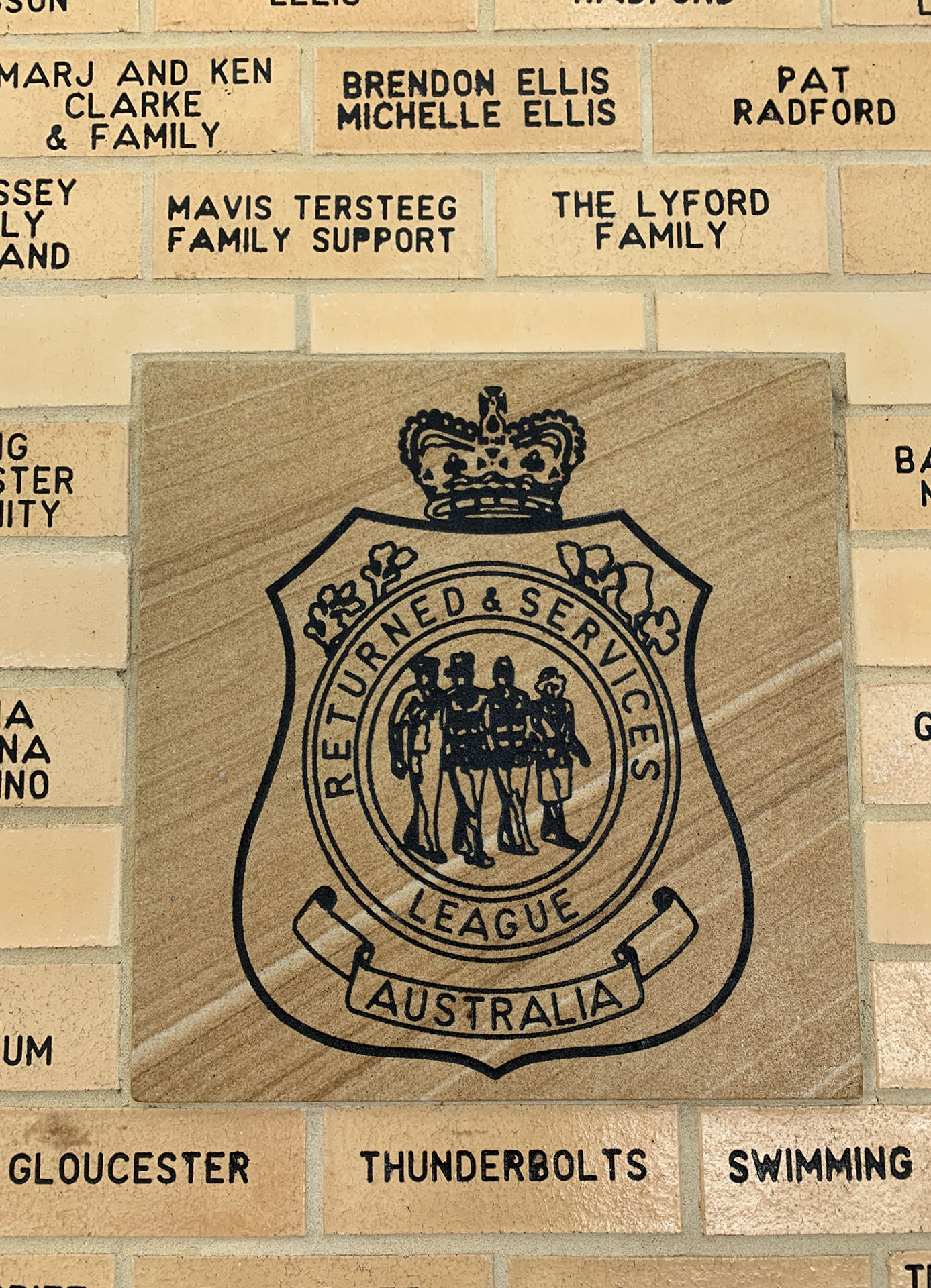 Gloucester Hydrotherapy Memorial Pool, RSL emblem on internal wall