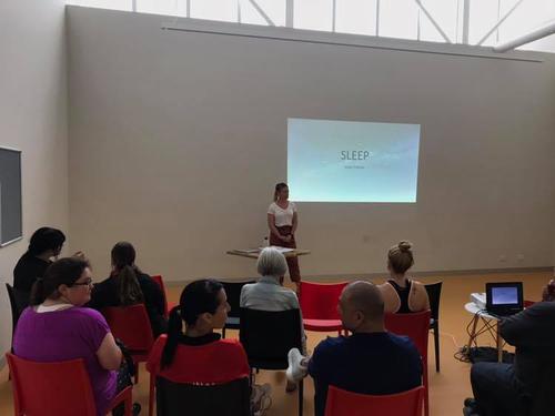 Who’s getting a good nights sleep 🙋🏼‍