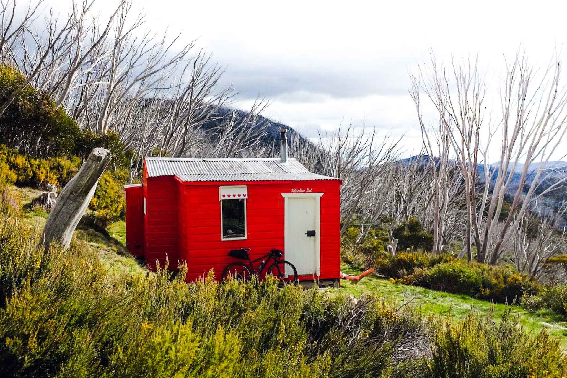 Valentine Hut: The Most Romantic Hike In Australia - We Are Explorers