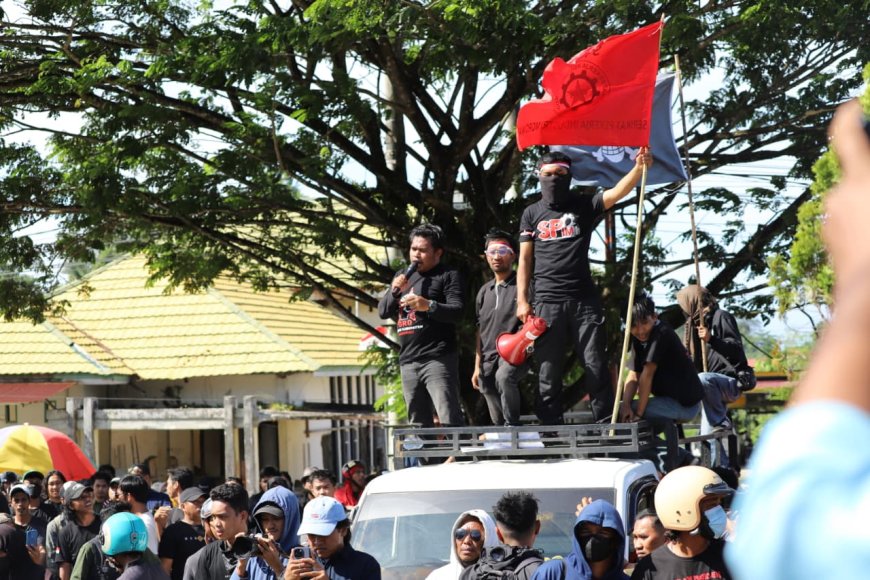 Warga Morowali Apresiasi Aksi Damai Aliansi Masyarakat Morowali Menggugat di Gedung DPRD