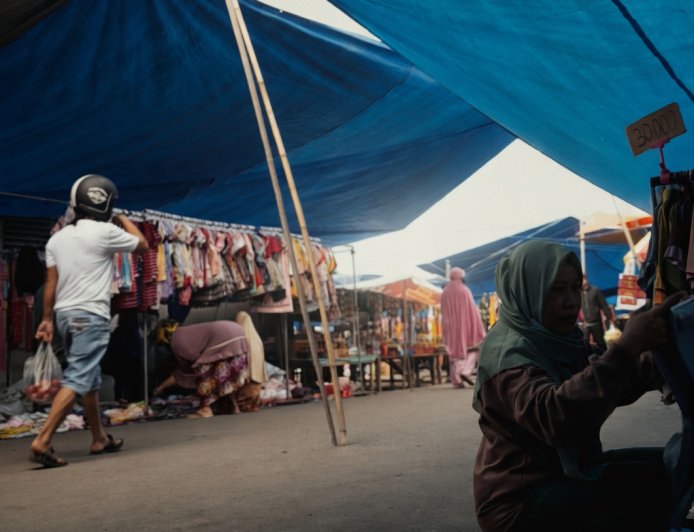Pasar Mingguan Desa Bente Lesu, Sinyal Melemahnya Ekonomi Bungku Tengah Jelang Lebaran