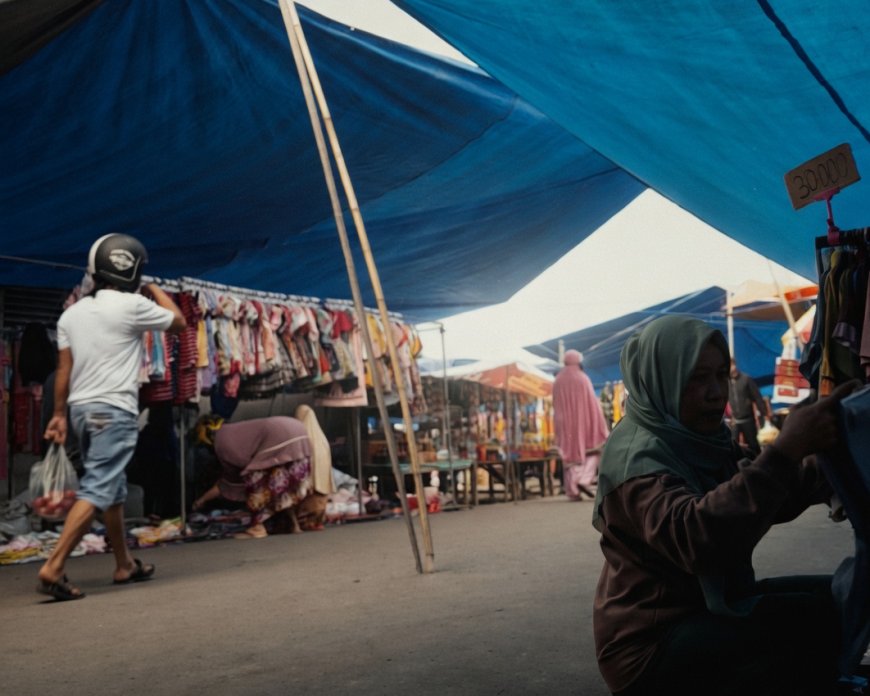 Pasar Mingguan Desa Bente Lesu, Sinyal Melemahnya Ekonomi Bungku Tengah Jelang Lebaran