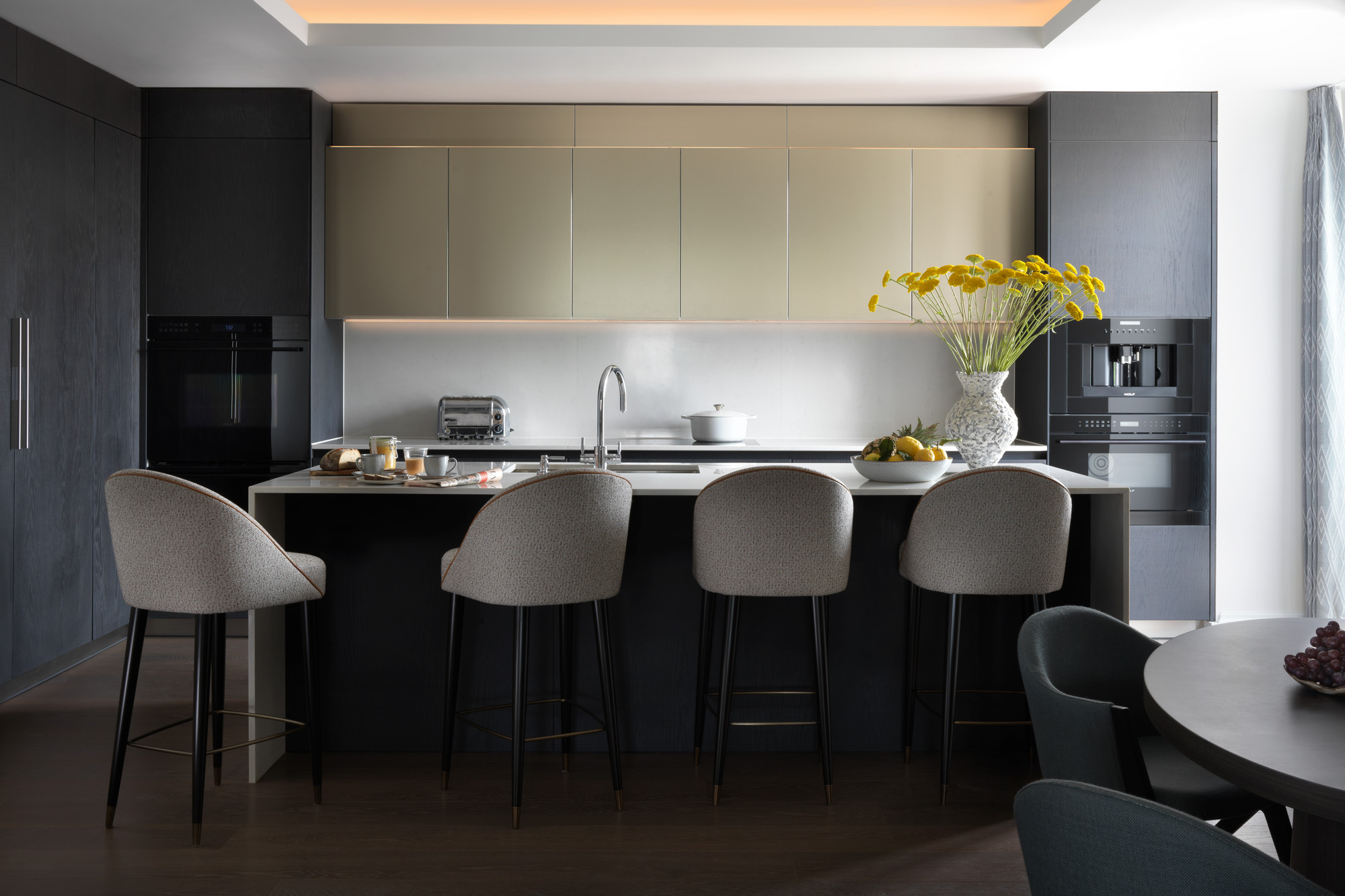 190709 Grsvnr Apt603 Kitchen1 hero web