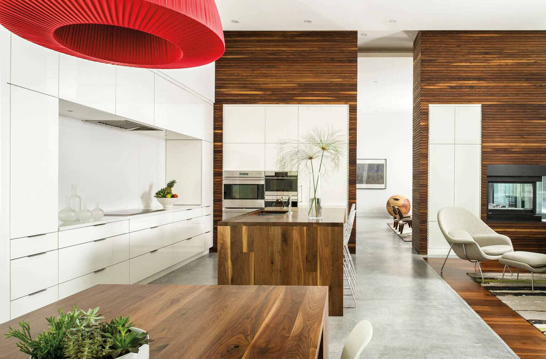 LG AGURTO KDC 14 110415 web