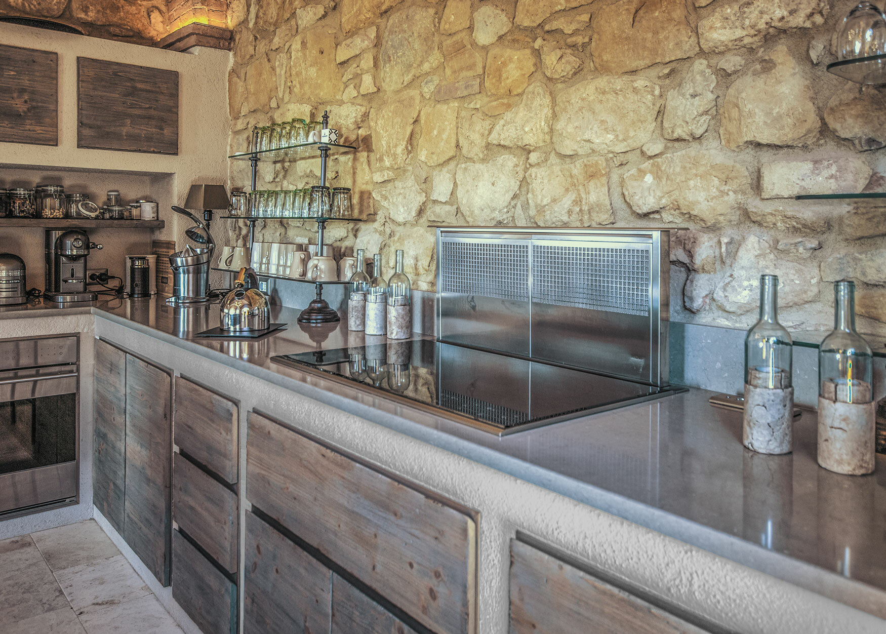 Downdraft System in Rustic Kitchen