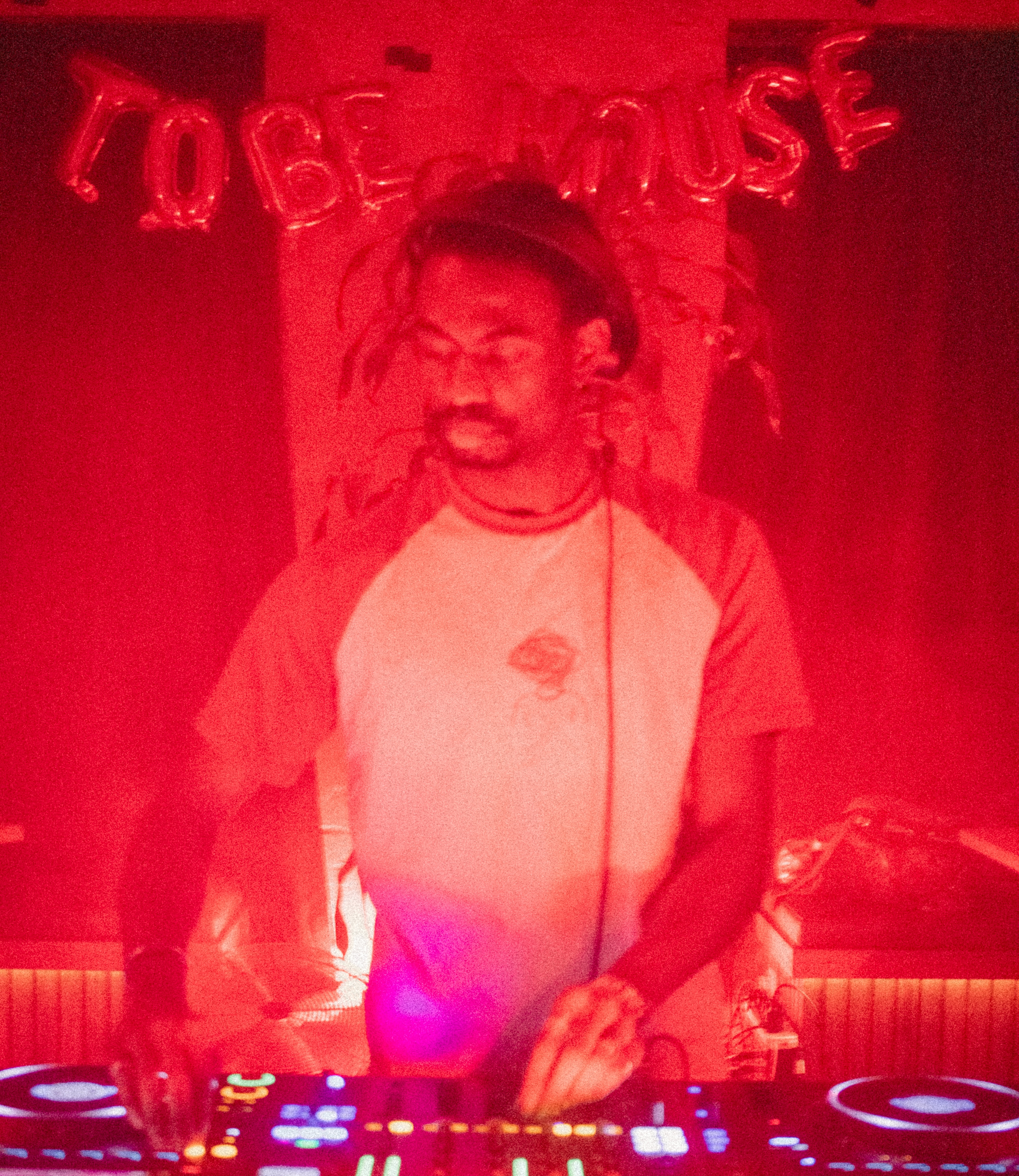 TOBE'S HOUSE