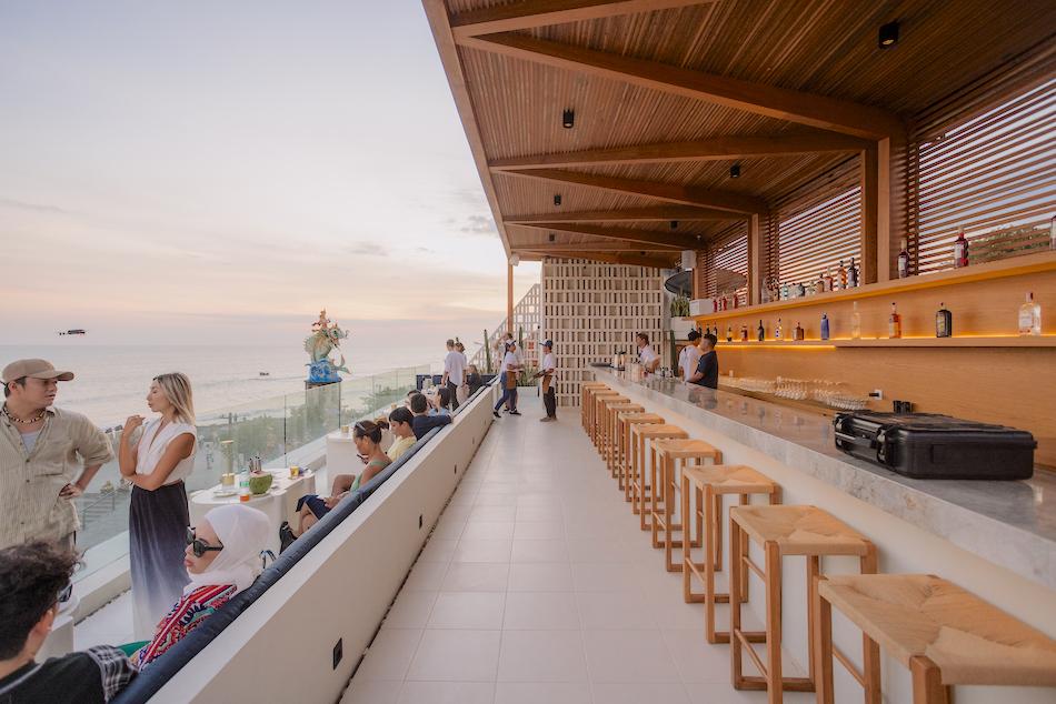 the-bali-bible-hippie-fish-pererenan-beach-canggu