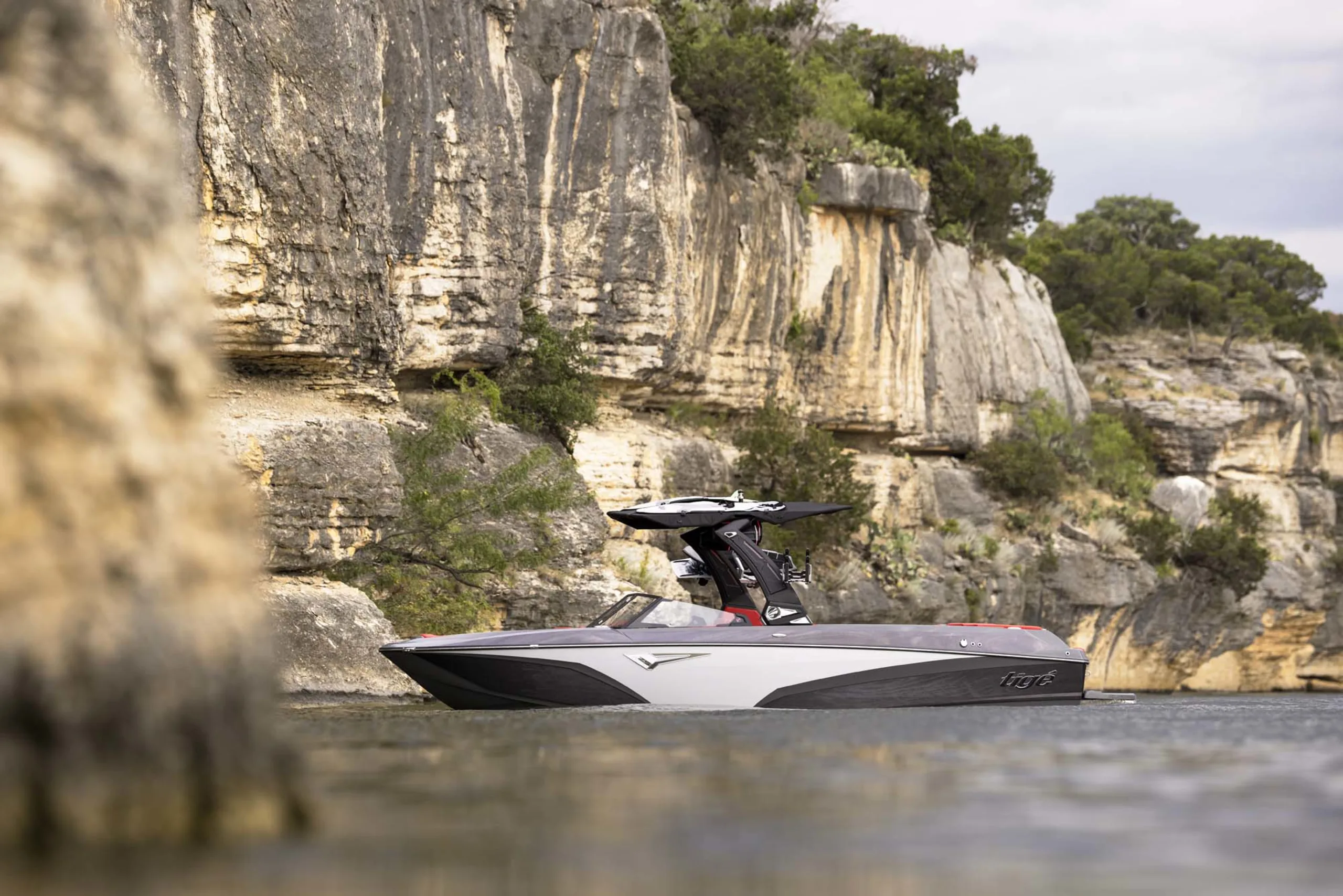 surfing 303 188×52×6.6 8'0 Stewart HydroCush Funline 11 – Island Surf Company