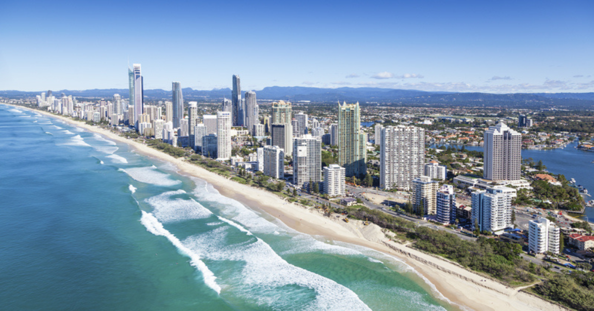 GOLD COAST TRAVEL GUIDE: YOUR COMPLETE A–Z HANDBOOK FOR AUSTRALIA’S BEACH & ENTERTAINMENT PARADISE