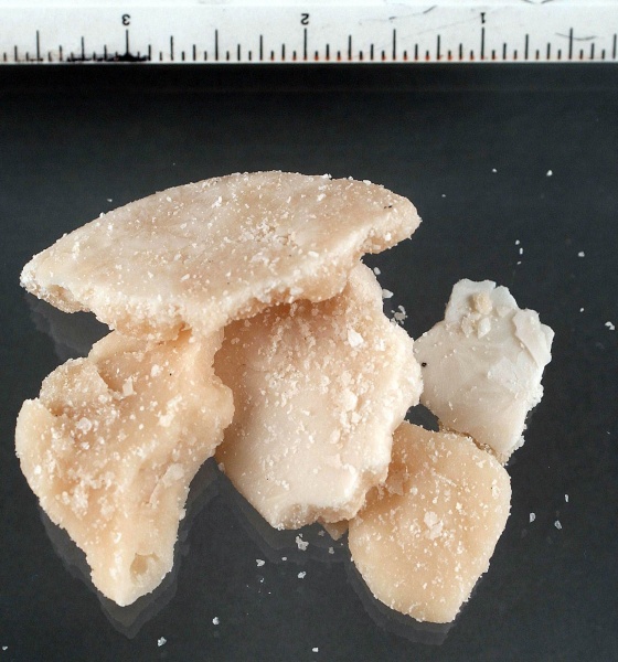 File:Rocks of crack cocaine.jpg