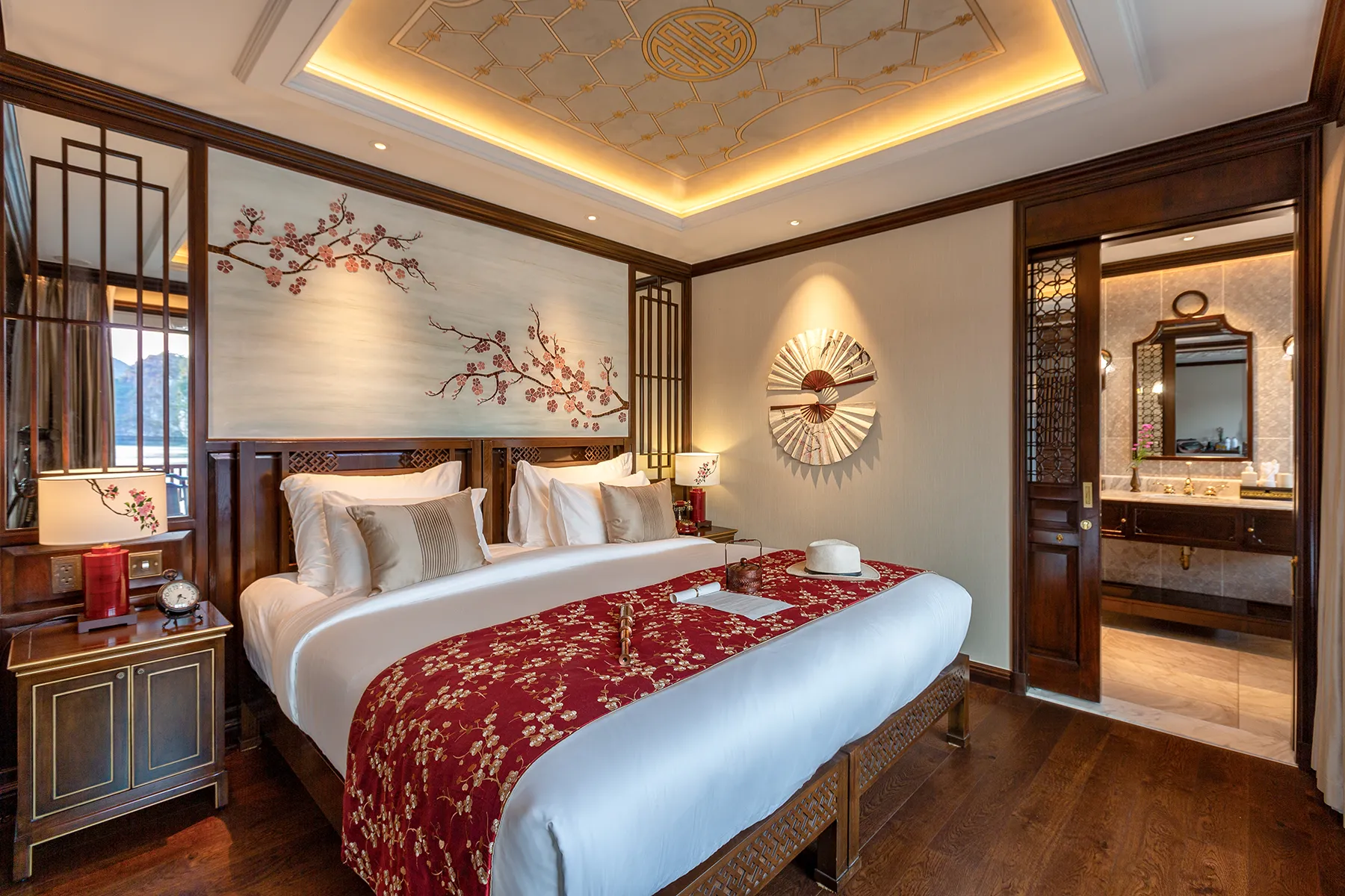Heritage Line Ylang Cruise, Signature Suite
