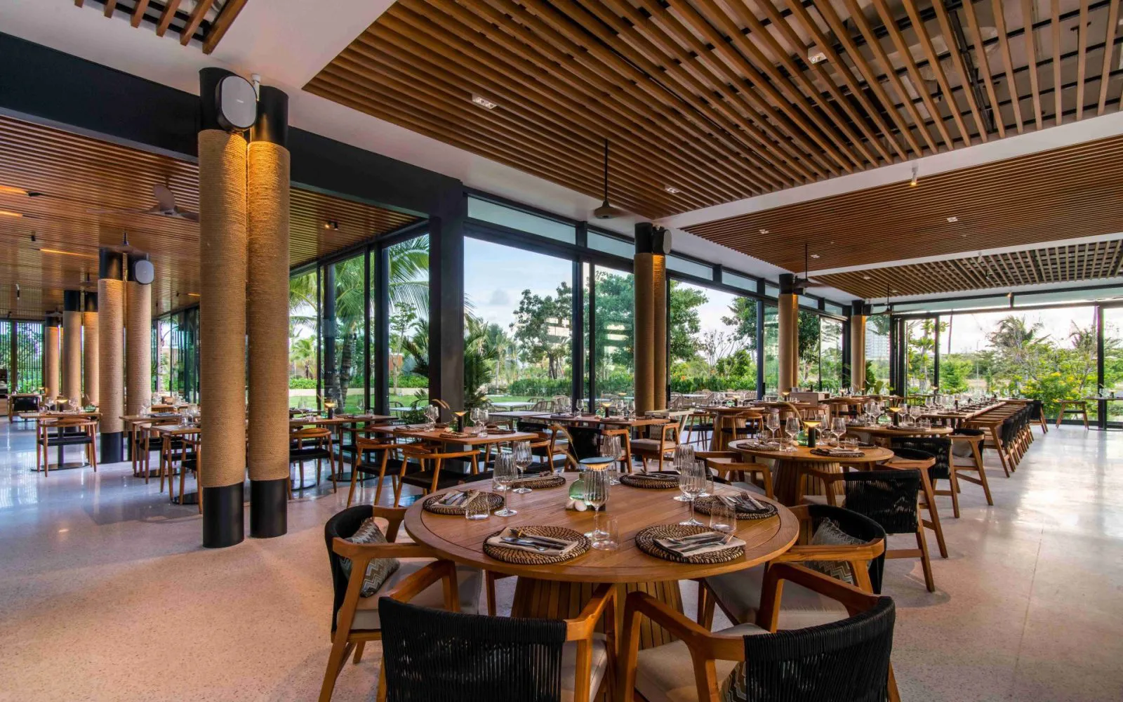 Sailing Club Signature Resort Phú Quốc, Phú Quốc, Vietnam, Sandals, The Market