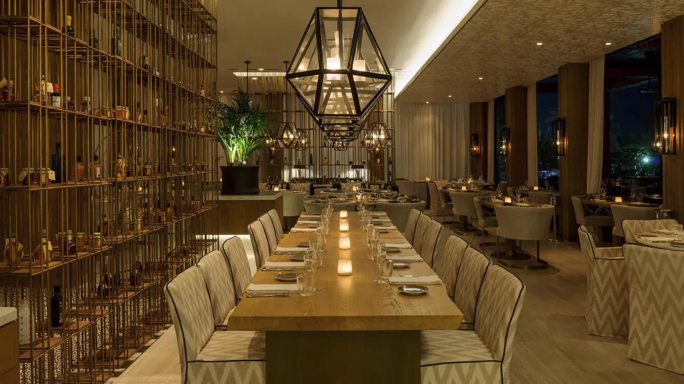 The Westin Dubai Mina Seyahi Beach Resort & Marina, Dubai Marina, U.A.E., Bussola Restaurant