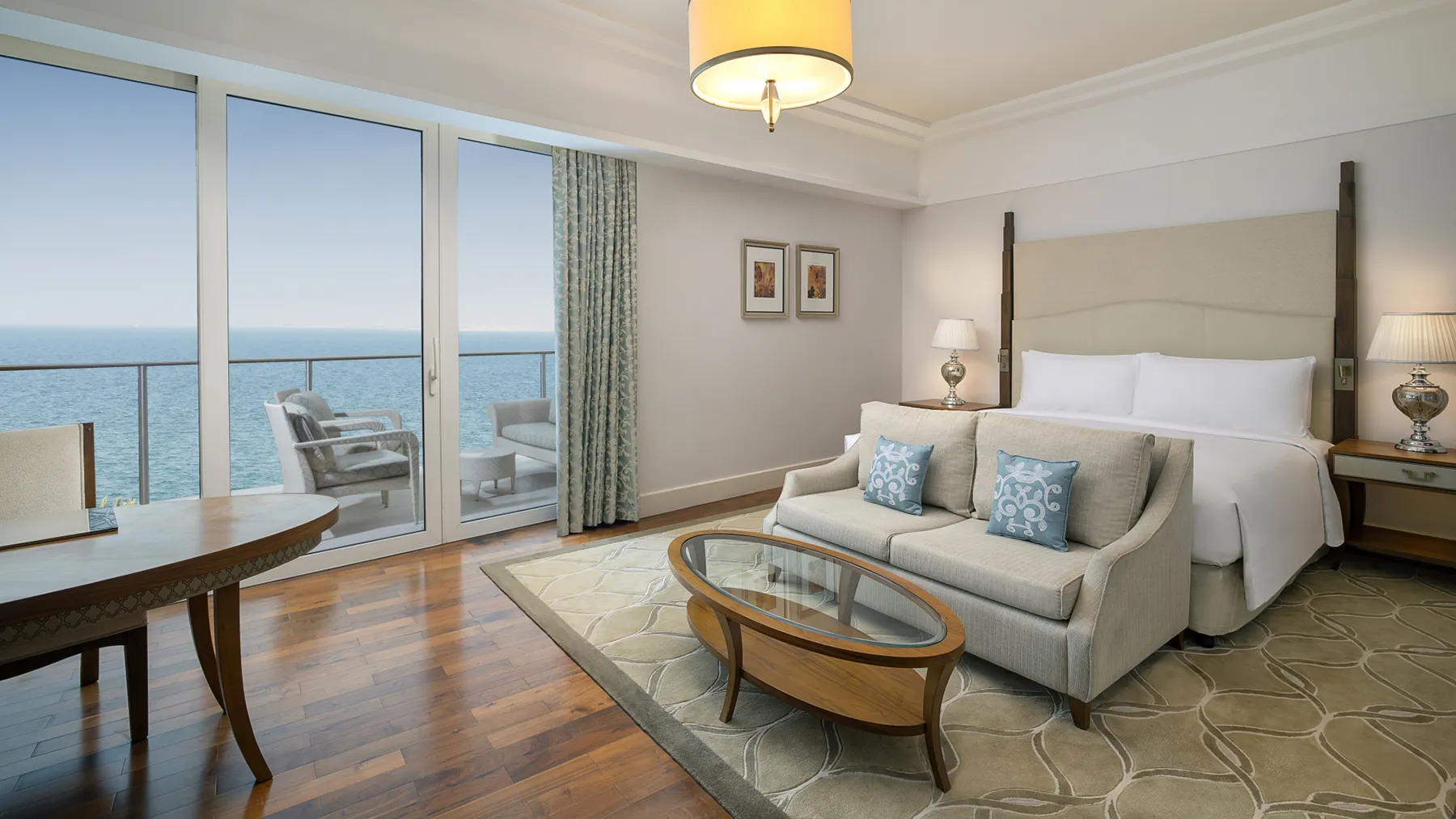 Waldorf Astoria Dubai Palm Jumeirah, The Palm Jumeirah, Dubai, U.A.E., King Deluxe Room Skyline Sea View