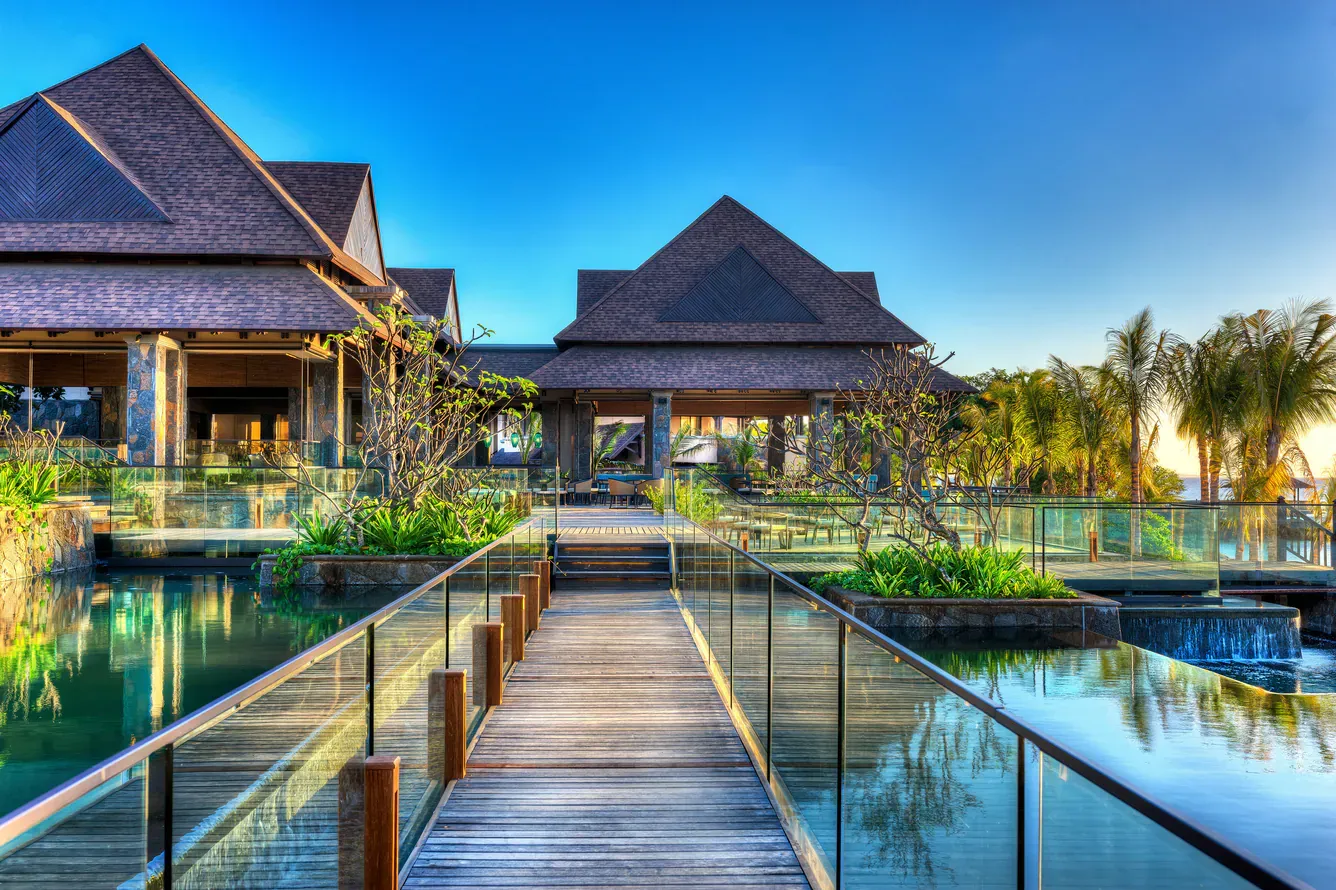The Westin Turtle Bay Resort and Spa, Balaclava, Mauritius, Walkway to The Retreat Bar